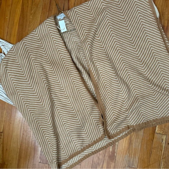 LOFT short sleeve cocoon sweater - Picture 2 of 6